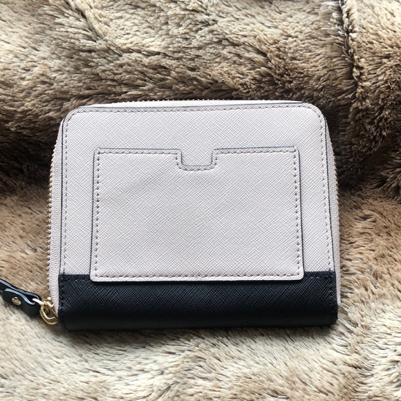 Kate Spade Wallet - Picture 3 of 4